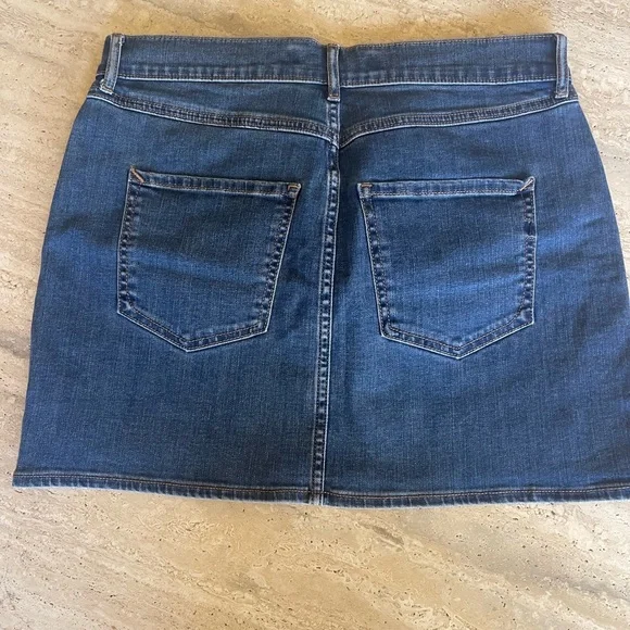 NWT Express straight Mini High Rise Skirt - Picture 2 of 4